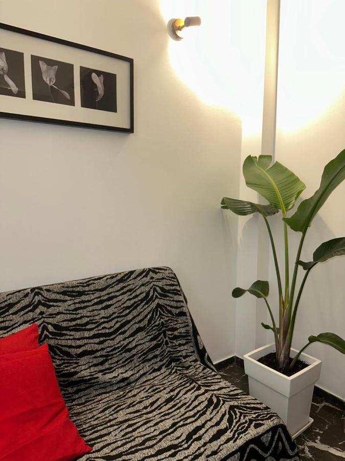 Modern & Minimal Athens Apartment Extérieur photo